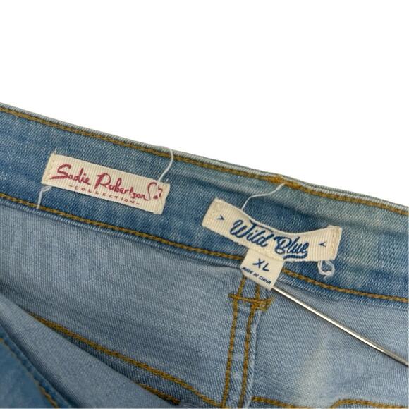 WILD BLUE women's distressed mini denim (spandex) skirt - SIZE XL - Picture 4 of 6